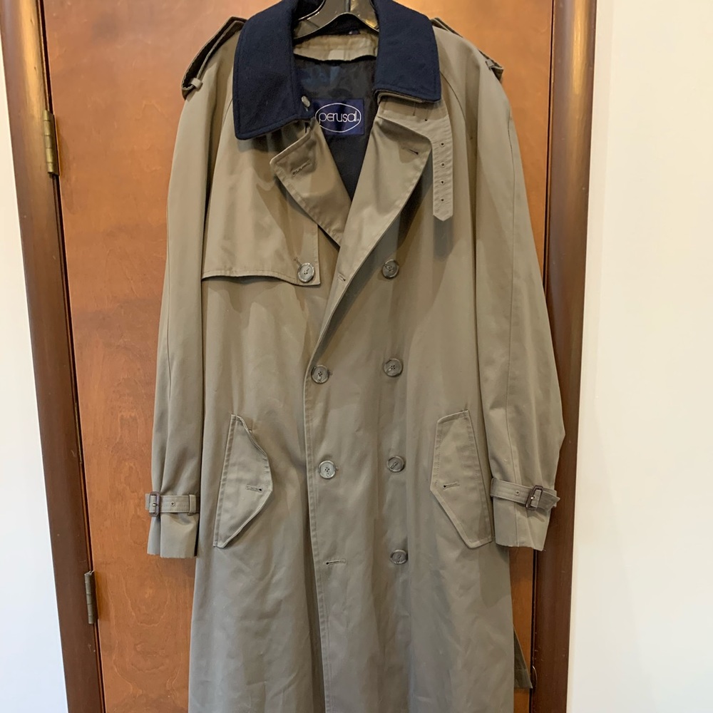 Trench coat with wool lining